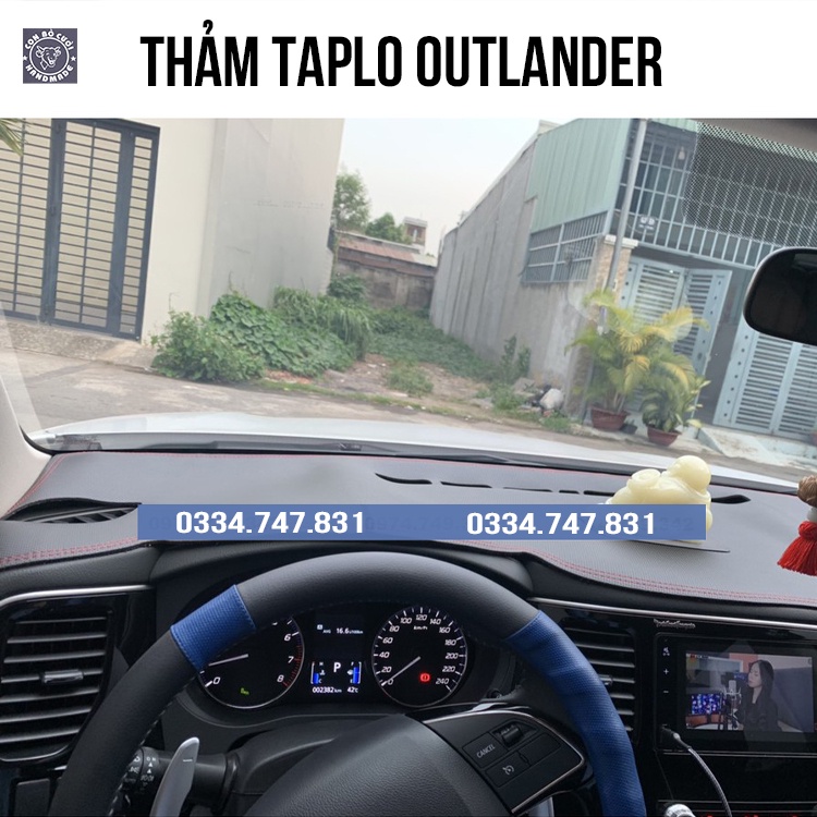 Thảm taplo xe OUTLANDER 18-21 bằng da vân Carbon bám dính tốt không mùi chống nóng