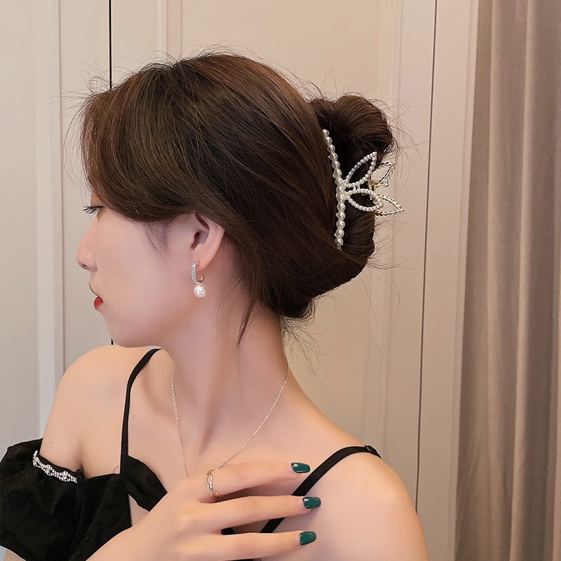 Kẹp Tóc Tai Thỏ Kim Loại Đính Ngọc Trai Dễ Thương