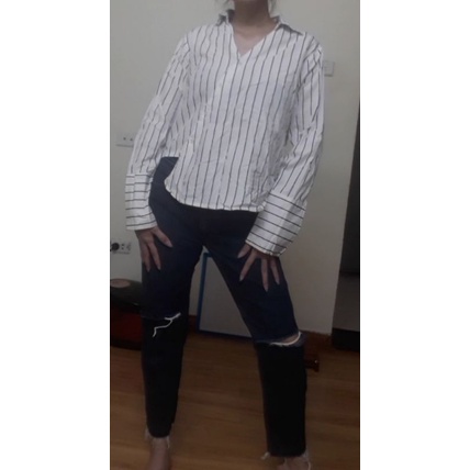Set sơ mi Freesize + baggy jeans rách gối