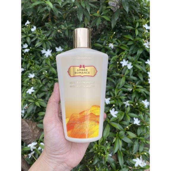 Dưỡng thể Victoria Secret Amber Romance 250ml - Hàng chuẩn chính hãng