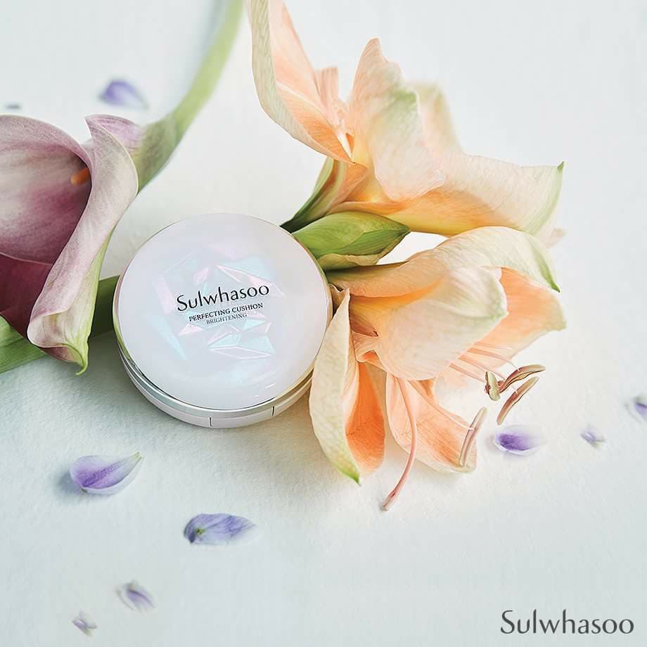 Phấn Nước Dưỡng Trắng Che Phủ Sulwhasoo Perfecting Cushion Brightening
