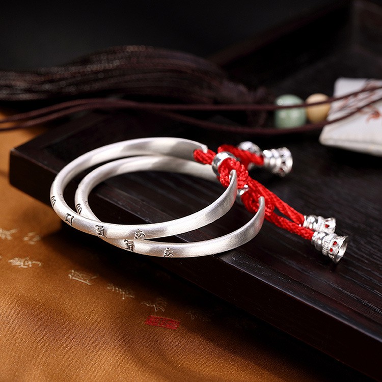 Vòng Tay Bạc Khắc chú Dành Cho Bé VT330