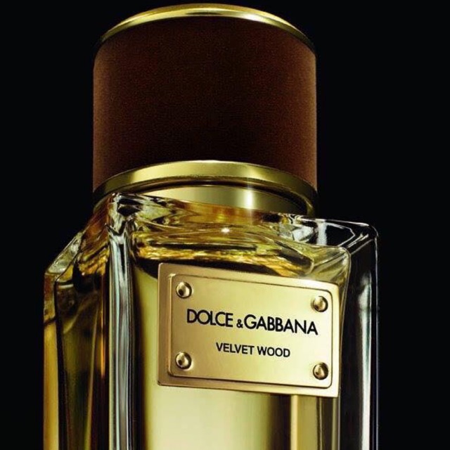 NƯỚC HOA UNISEX VELVET WOOD CỦA HÃNG DOLCE&GABBANA