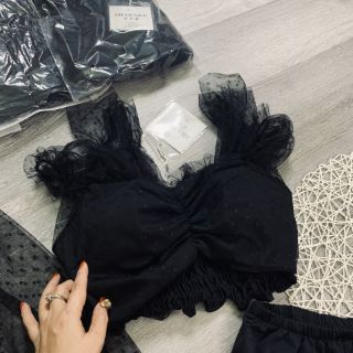 Siêu phẩm bikini đi biển