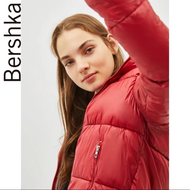 Áo phao bershka đỏ