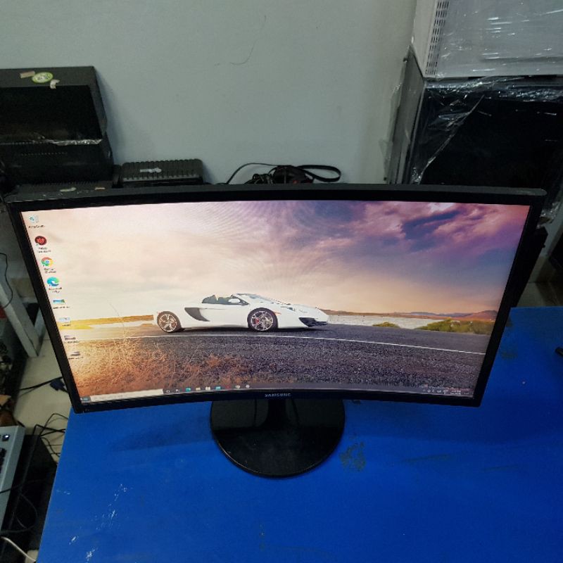 Màn hình LCD Samsung cong LC24F390FHEXXV, CHÂN ĐẾ MỚI, BH HÃNG 2/2021 | BigBuy360 - bigbuy360.vn