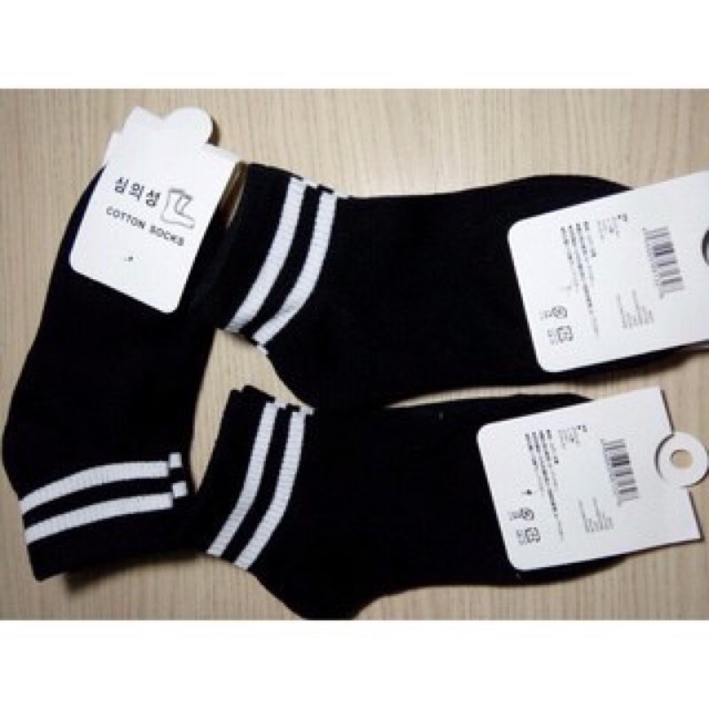 Combo 10 đôi tất viên đen  viền trắng phù hợp cho cả nam và nữ