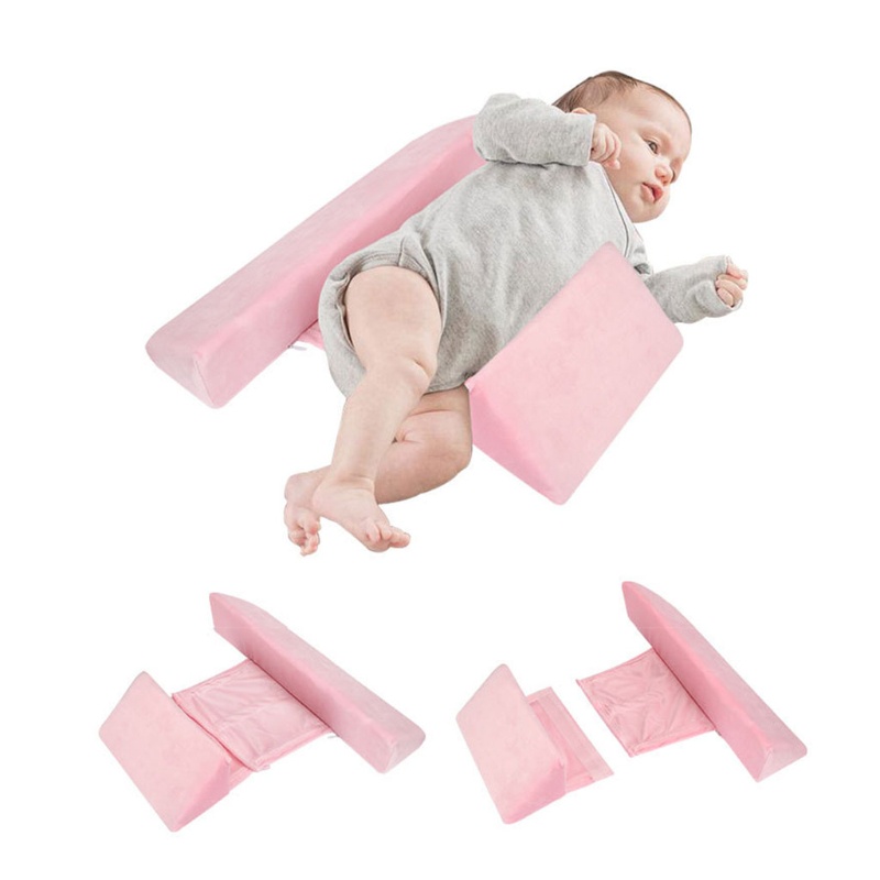 Gối Ngủ Định Hình Tư Thế Chống Lăn Hình Tam Giác Cho Bé Sơ Sinh