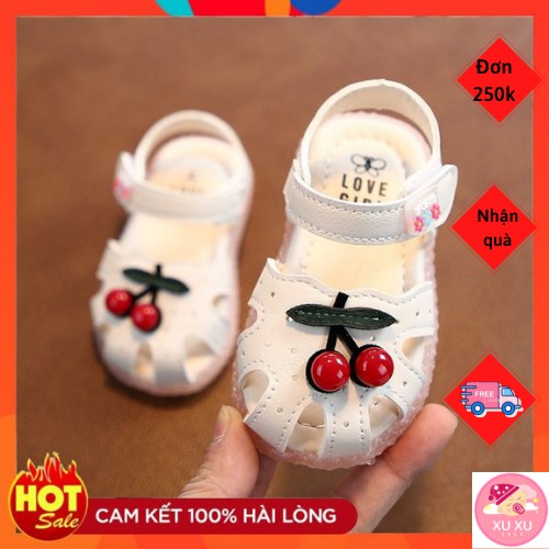 Giày Tập Đi Dép Sandal Cho Bé Siêu Mềm, Siêu Xinh Với 2 Tông Màu Trắng Kem Và Hồng Phấn.