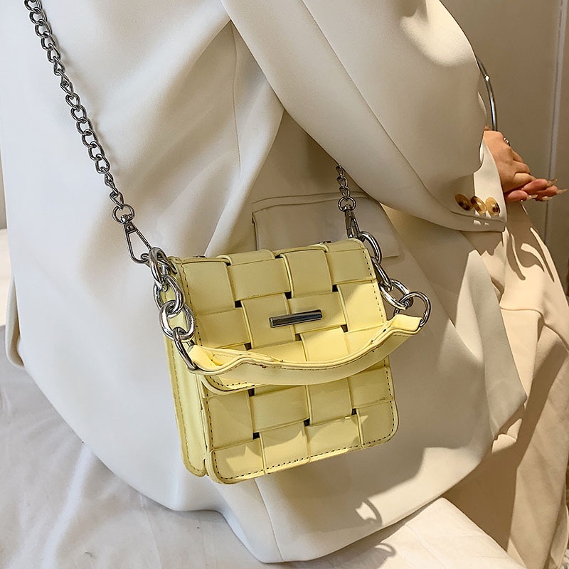 Túi đeo vai IELGY họa tiết đan xen kẽ dây xích mini thời trang dành cho nữ