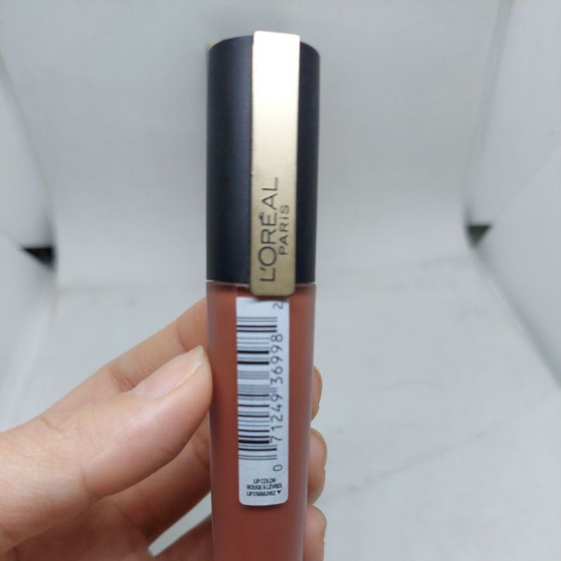 Son màu L'OREAL ROUGE SIGNATURA