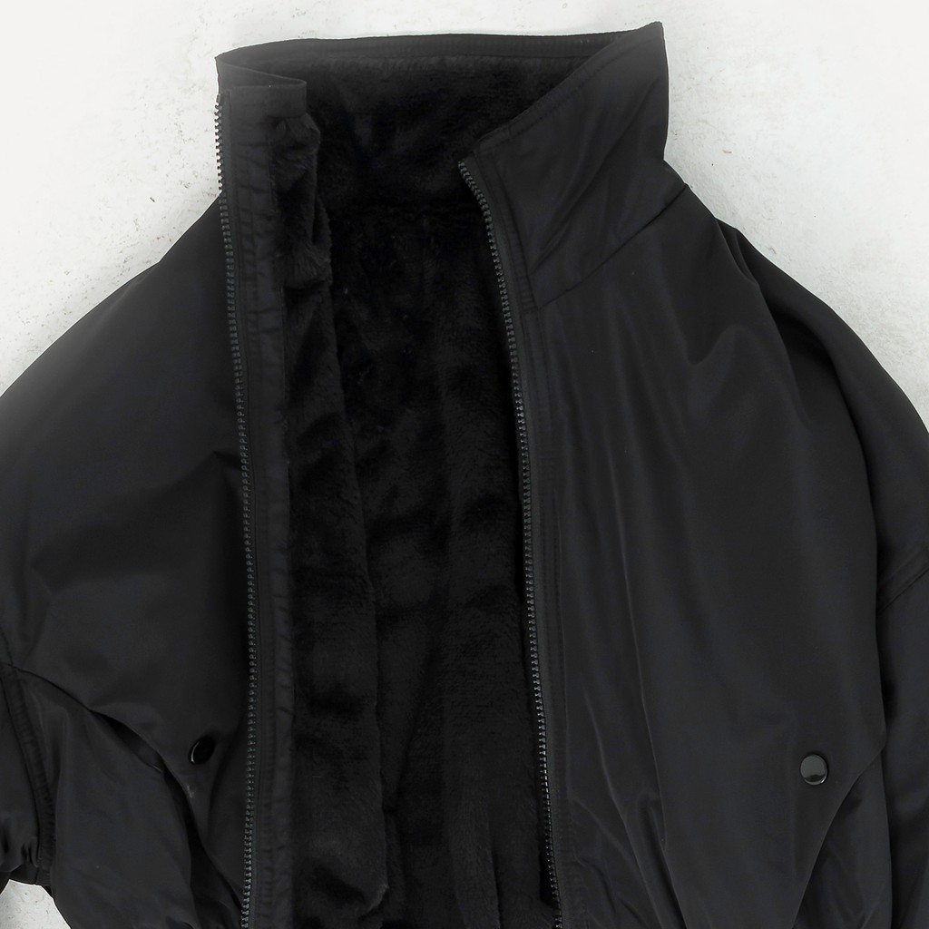 Áo phao croptop lót lông (mặc 2 mặt) LAMER N65P20T084 (đen)