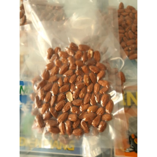 100gr Hạnh Nhân Cồ Tách võ