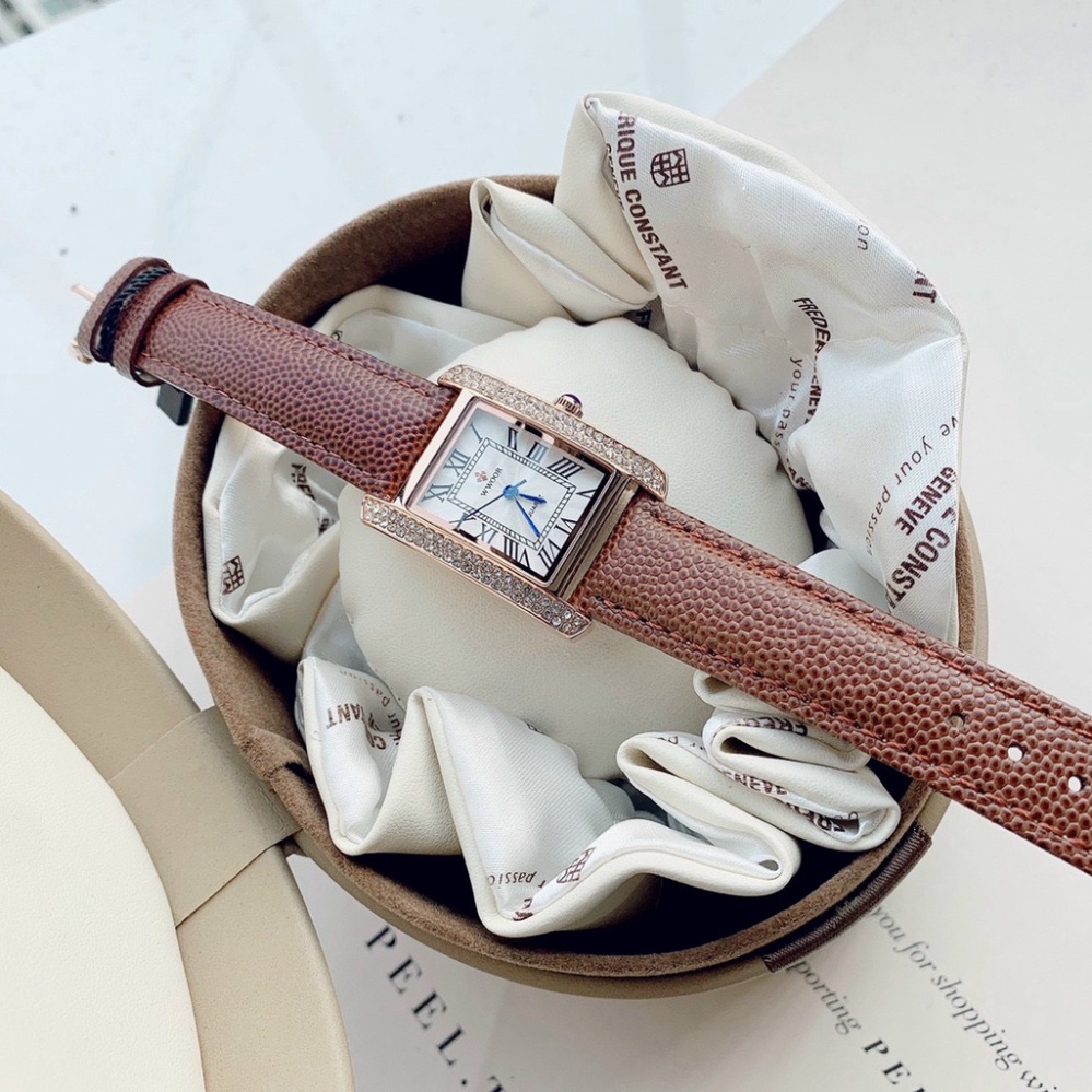 Đồng hồ nữ WWOOR, dây da mềm, hàng full box, thẻ bảo hành 12 tháng