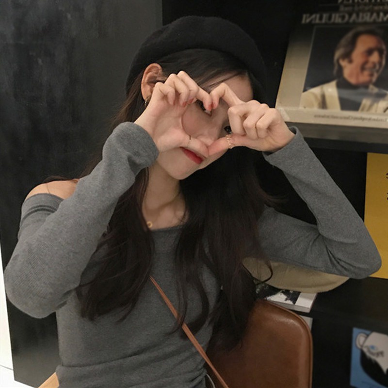 Áo Thun Tay Dài Lệch Vai Màu Sắc Đơn Giản Cho Nữ