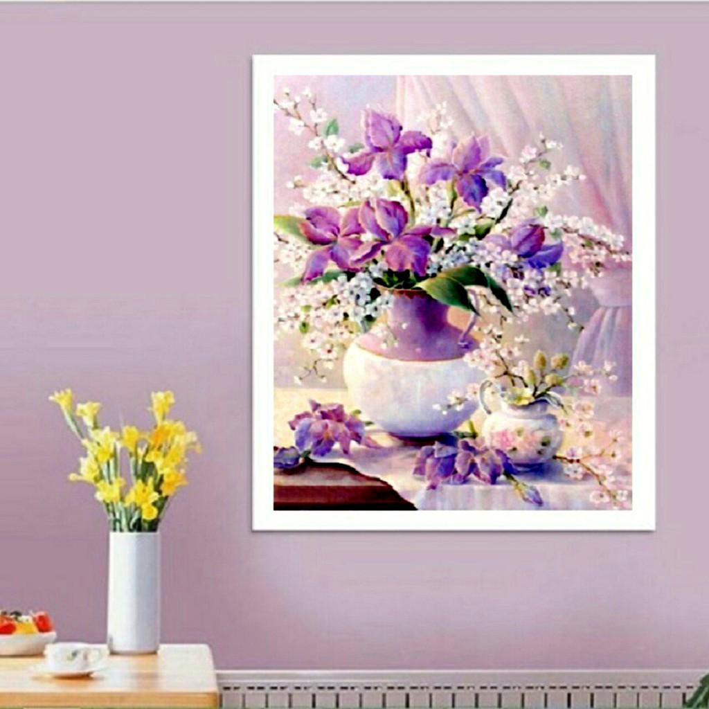 Tranh thêu bình hoa KT:43x51cm,tranh chưa thêu.Tặng kéo và xỏ chỉ.