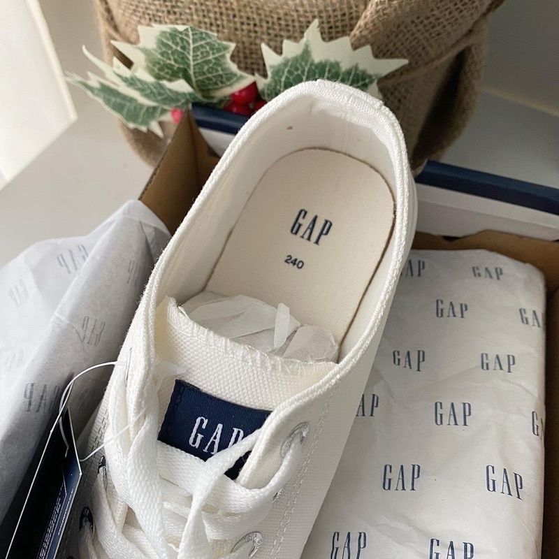 Giày GAP canvas (có bill)