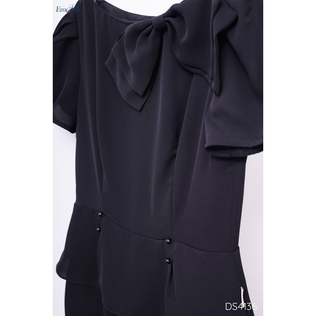 Đầm ôm cổ tròn, đinh nơ cổ, bèo eo Emspo DS4136