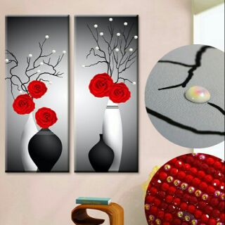Tranh đính đá abc bình hoa hồng đỏ 60×75cm chưa đính.