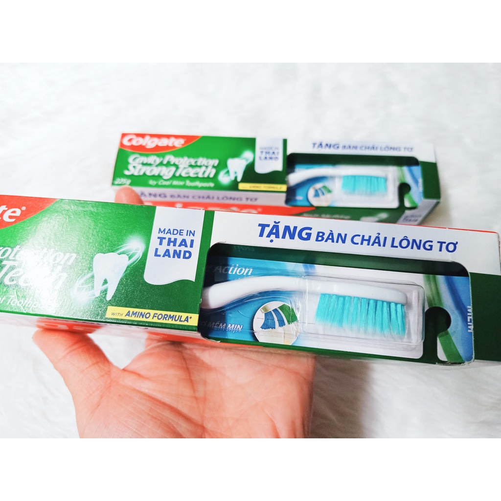 Combo 2 Kem đánh răng Colgate hương bạc hà the mát hộp 225g tặng 1 bàn chải đánh răng,ngừa sâu răng, răng chắc khỏe