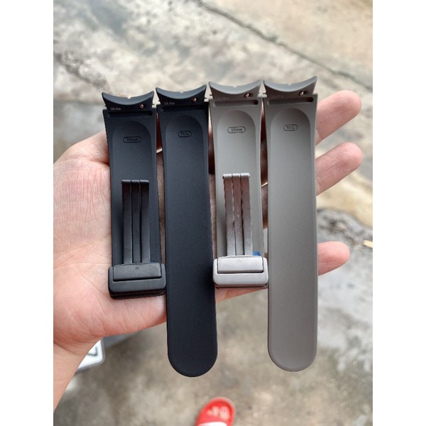 Dây Đeo Silicone Khóa Nam Châm Cho Samsung Watch 5 Pro  Chính Hãng.  Bản 20mm Size M/L Phong Cách Hiện Đại