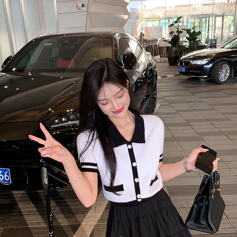 Áo croptop ngắn tay phong cách Hàn Quốc cổ điển cho nữ