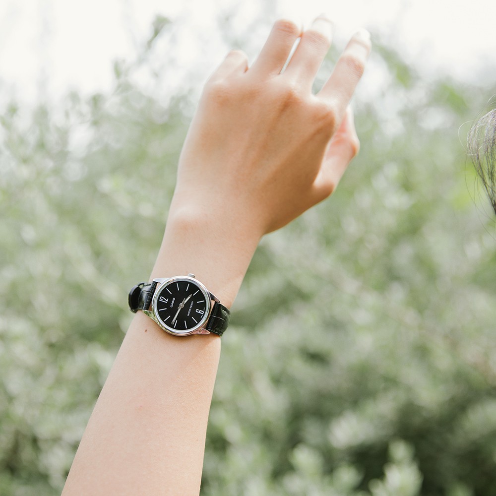 Đồng hồ nữ dây da Casio Anh Khuê LTP-V005L-1BUDF