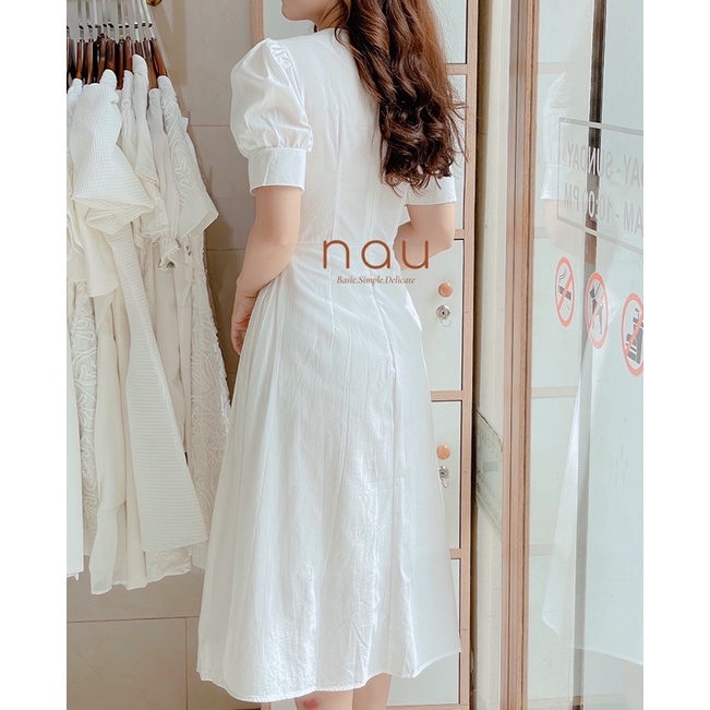 Đầm cổ V midi tà chéo xếp li 2 màu nâu/trắng