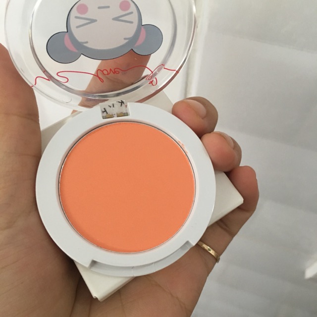 Má hồng pucca