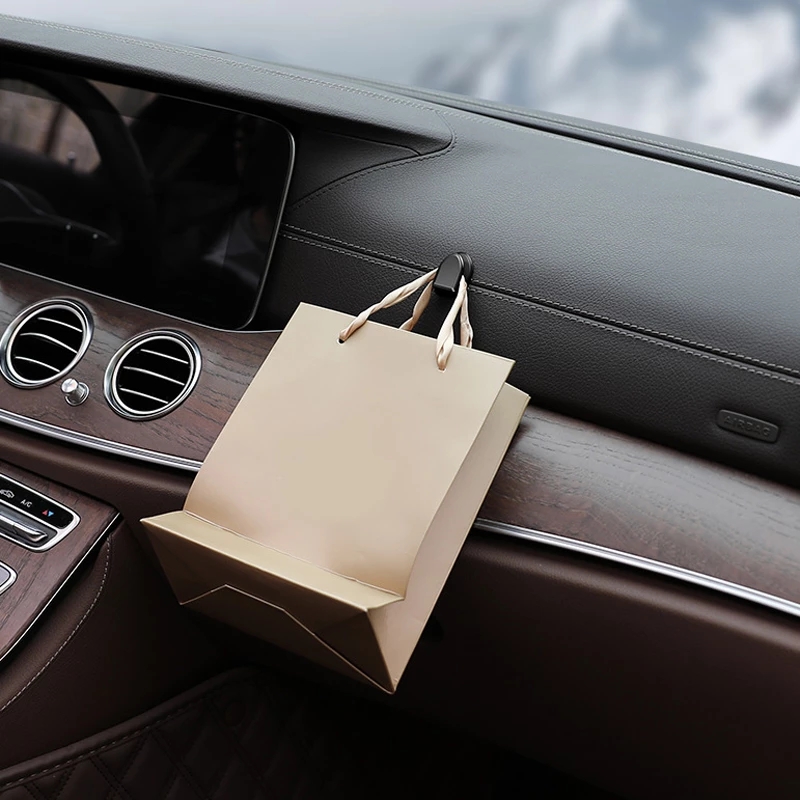 Móc treo đồ đa năng dành cho xe hơi