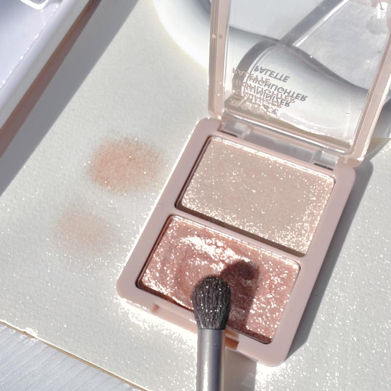 Phấn Bắt Sáng 2 Màu Ngọc Trai Siêu Sáng Trang Điểm Mặt