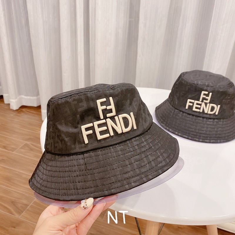 Nón Bucket & lưỡi trai Fendi