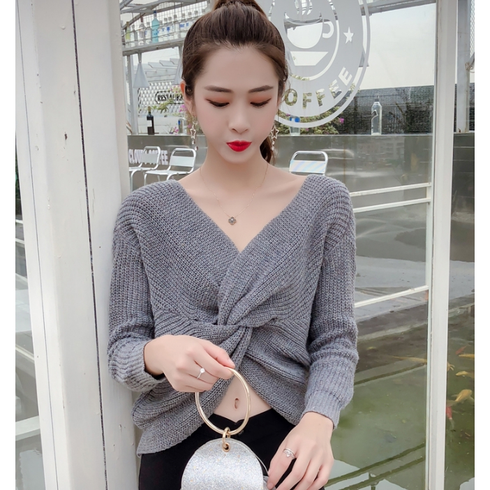 Áo sweater cổ tim hở lưng quyến rũ cho nữ