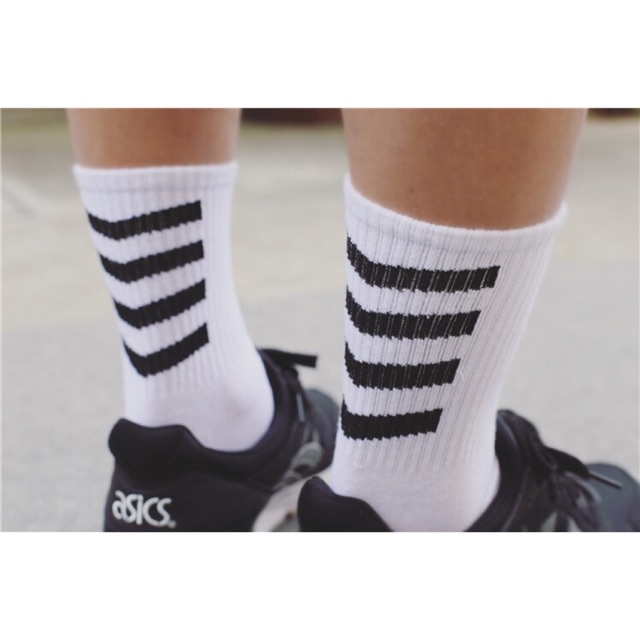 Vớ tất cao cổ OFF WHITE 4 sọc cá tính .