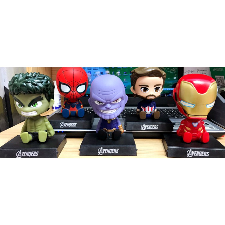 Mô Hình Avenger Trang Trí Xe Hơi Và Bàn Làm Việc