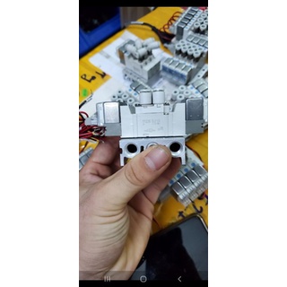 Van khí nén 5/2 smc (cụm 4 van )