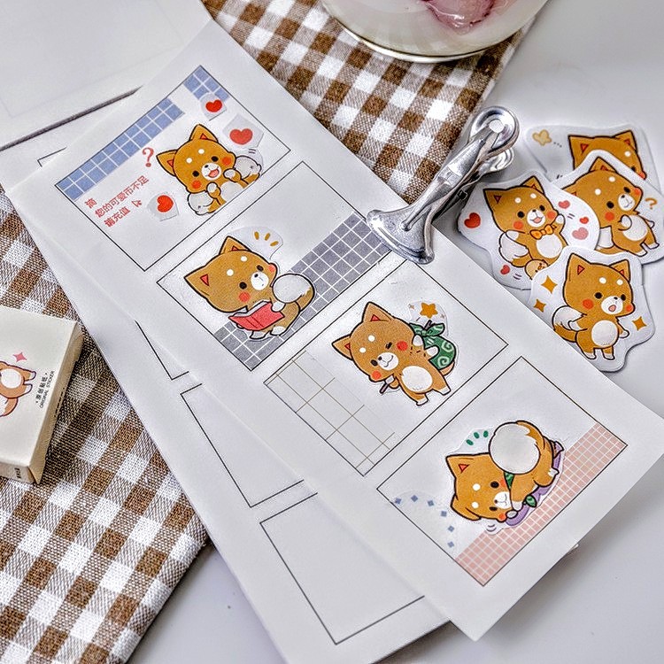 [ QUÀ TẶNG] Bộ 4 sticker cute dán màn hình, bàn học, tủ, mũ bảo hiểm, vali