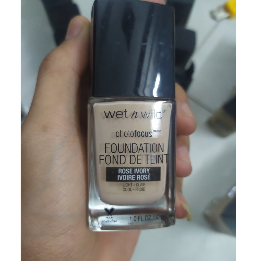 THANH LÝ BỊ LỖI DO VẬN CHUYỂN  KEM NỀN WET N WILD PHOTO FOCUS FOUNDATION