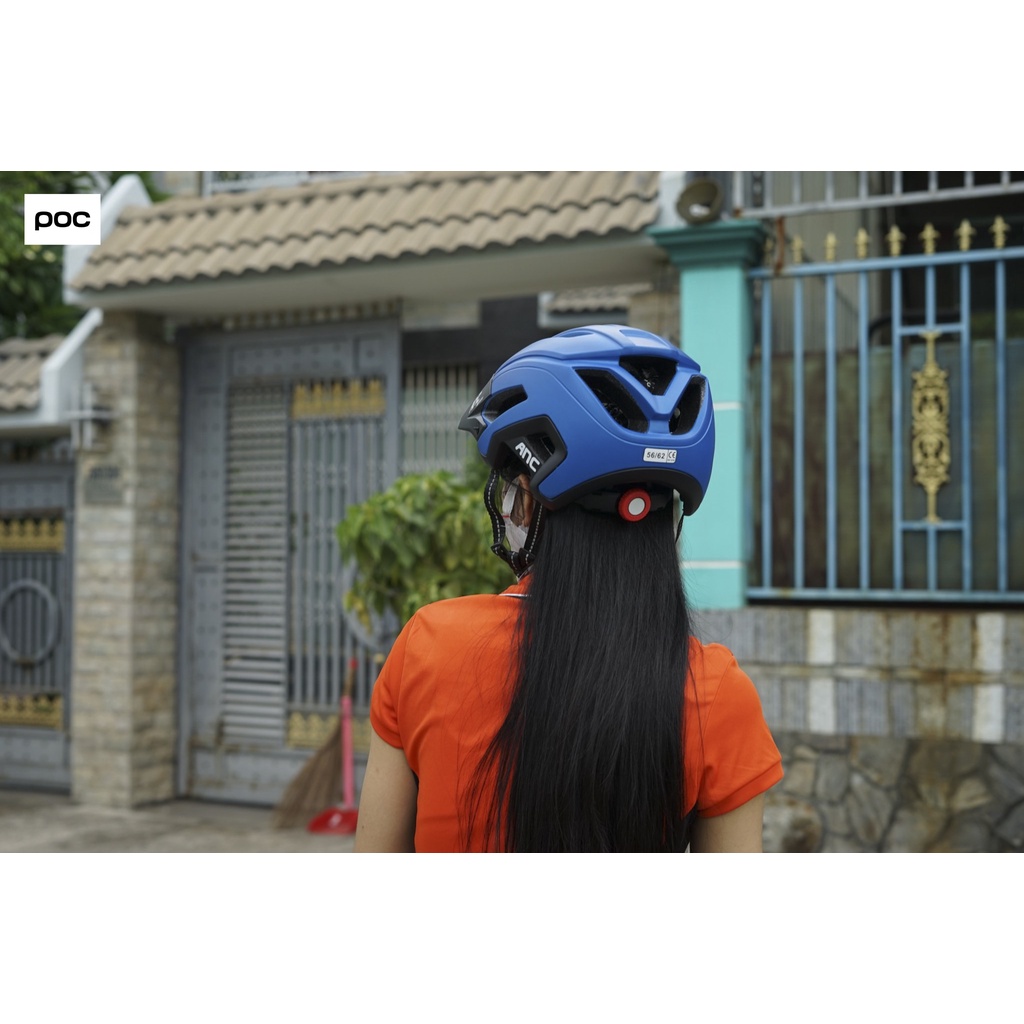 NÓN THỂ THAO XE ĐẠP, XE MÁY POC ANC NC04 MÀU XANH DƯƠNG KÈM TÚI VÀ HỘP CHÍNH HÃNG