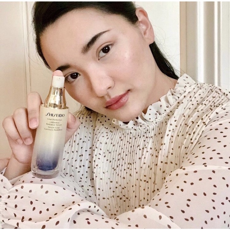 Tinh chất dưỡng da Shiseido Vital-Perfection LiftDefine Radiance Serum.