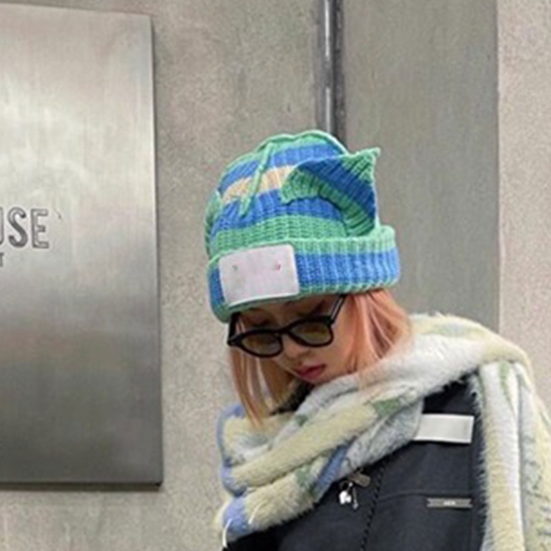 Mũ Len Beanie Kẻ Sọc Hình Heo Dễ Thương Thời Trang Năm Mới