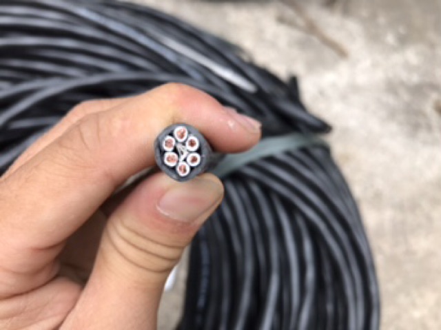 Dây cáp loa 6 lõi 1,5mm đồng mịn , vỏ dẻo giá 35k/ mét