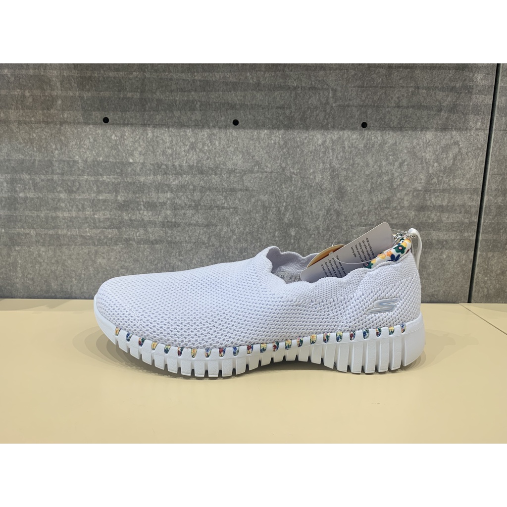 Giày Skechers nữ GO WALK SMART dòng đế chuyên dụng cho tập luyện đi bộ