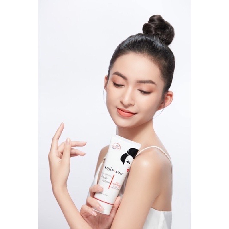Kem dưỡng thể làm trắng, mềm da Kojie San Lightening Body Lotion