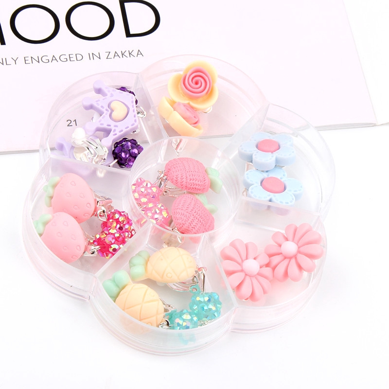 Set 7 Đôi Khuyên Tai Dáng Dài Đính Đá / Ngọc Trai Giả Dễ Thương Cho Bé Gái