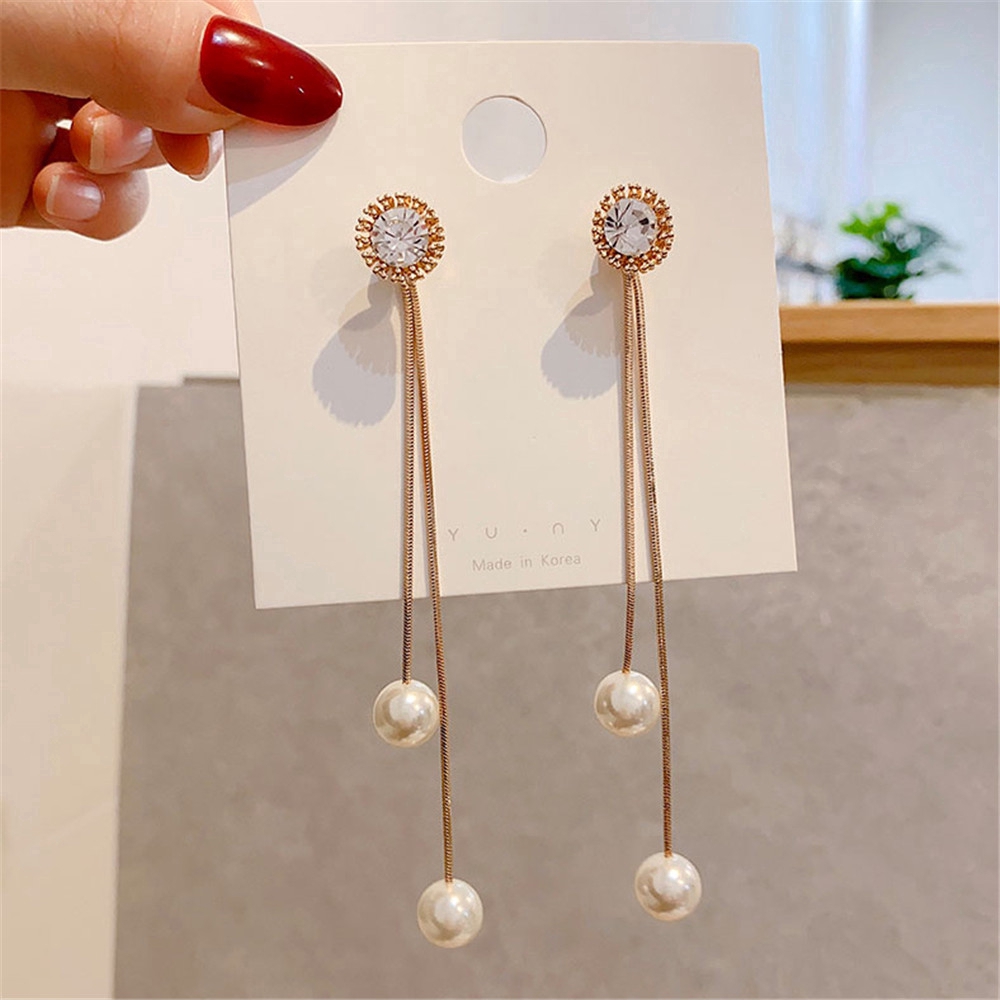 Khuyên tai dáng dài phối ngọc trai nhân tạo thời trang Hàn Quốc cho nữ