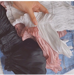 Áo crotop trễ vai lụa bóng