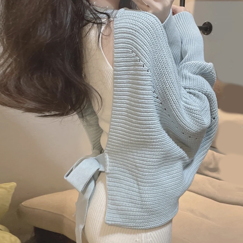 Jane Đầm hai dây bản to midi dệt kim màu trắng tinh khiết - áo khoác len croptop màu xanh Blue tiểu thư