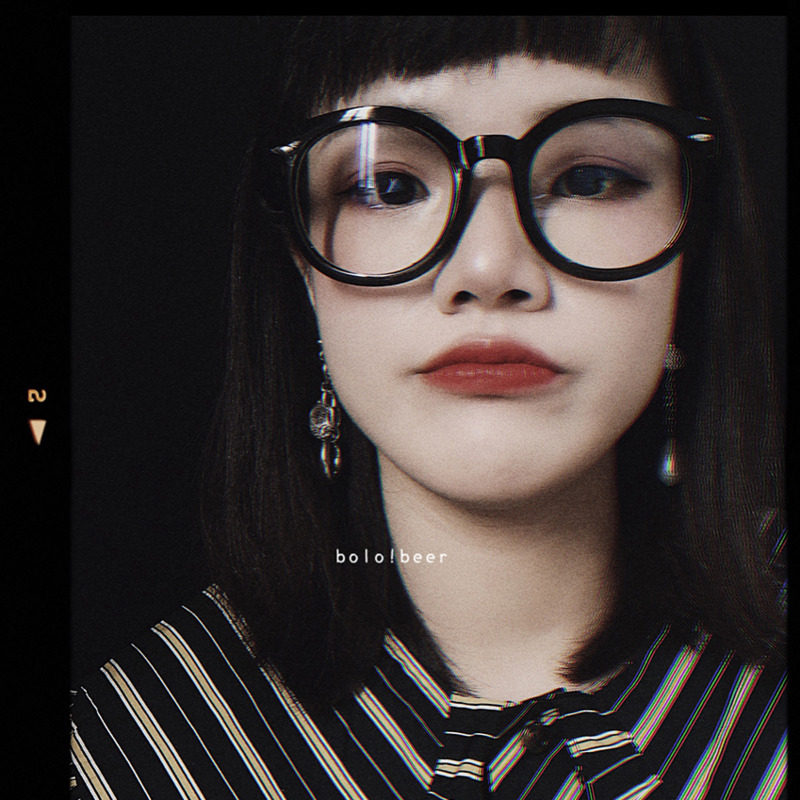 Khuyên tai hình chân dung đính ngọc trai nhân tạo phong cách vintage