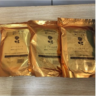 Bột đắp mặt nạ collagen tươi cánh hoa hồng